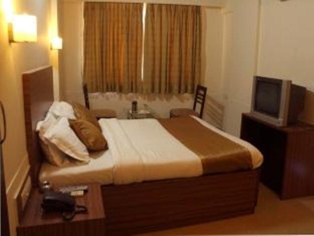 Hotel Ace Residency Mumbai Room photo